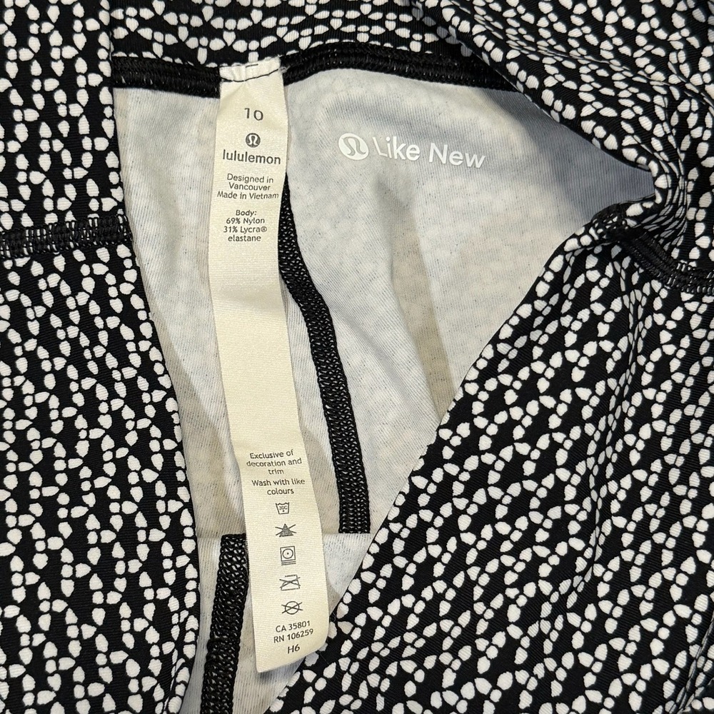 Lululemon Wunder Under Hi-Rise 7/8 Tight Full-On Luxtreme Black White Size 10 - Picture 6 of 7